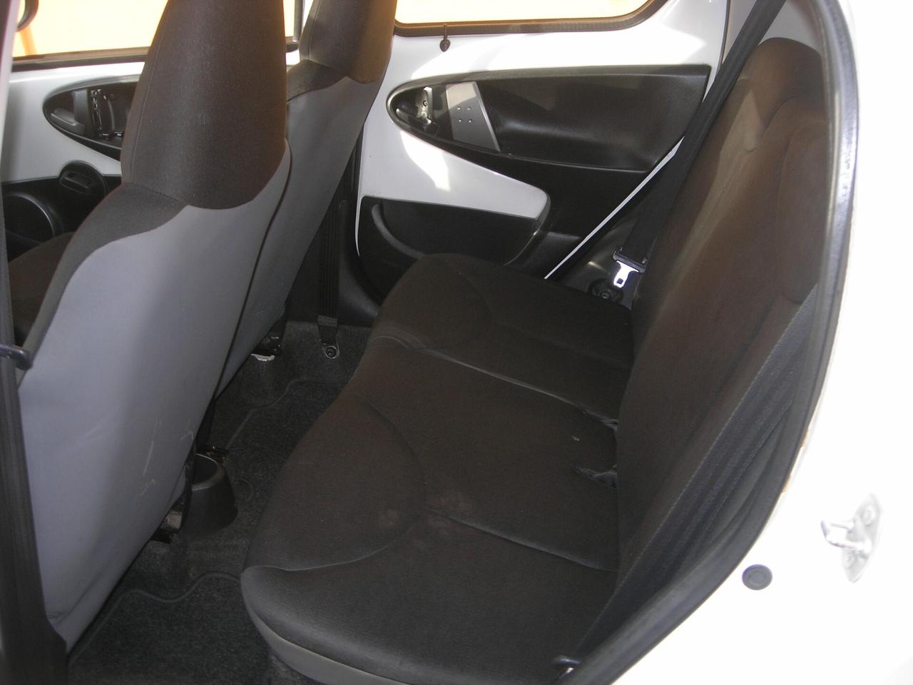 Toyota Aygo 1.0 12V VVT-i 5 porte Active Connect