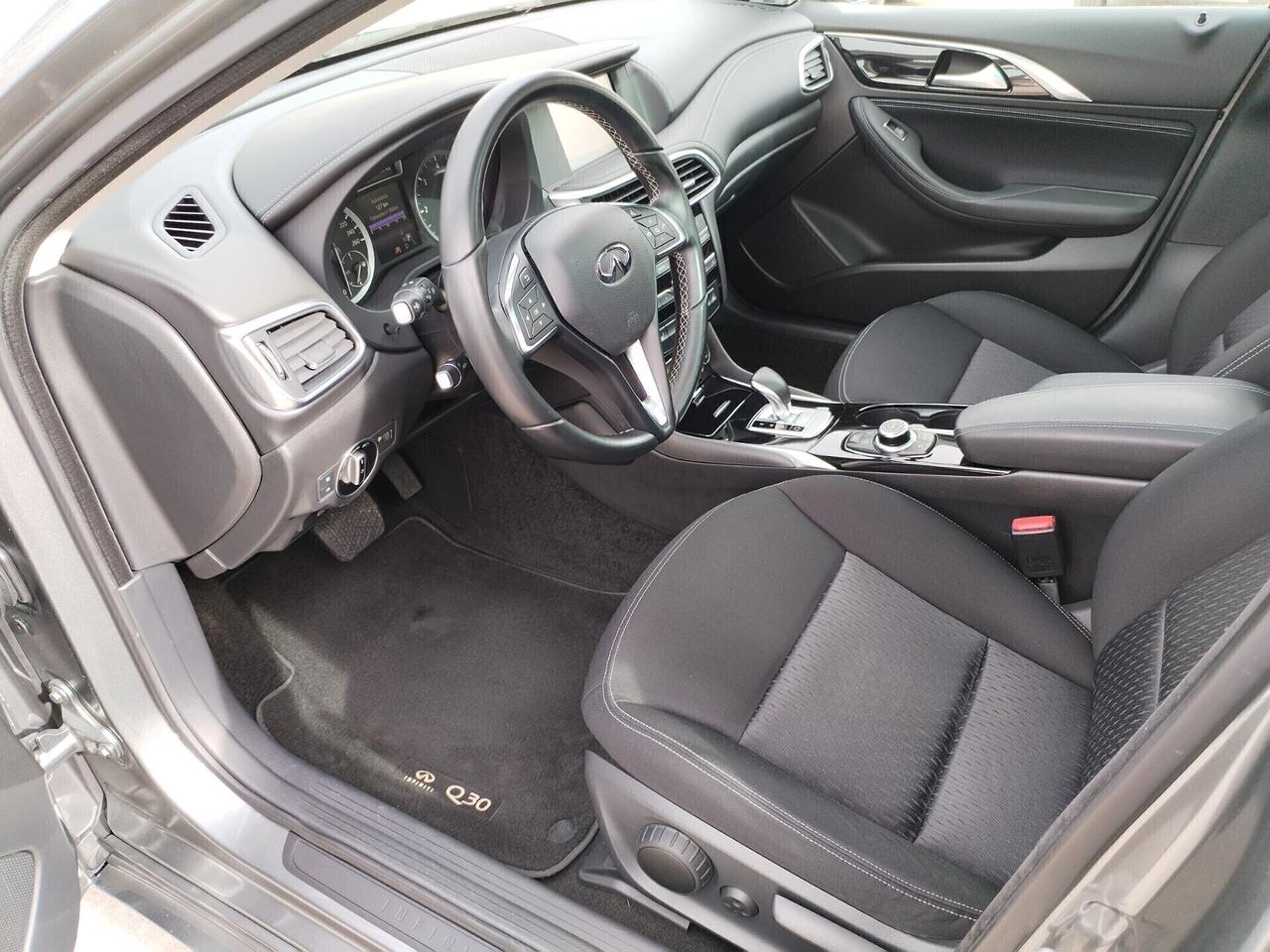 Infiniti Q30 1.5 Dci Premium TETTO NAVI LED