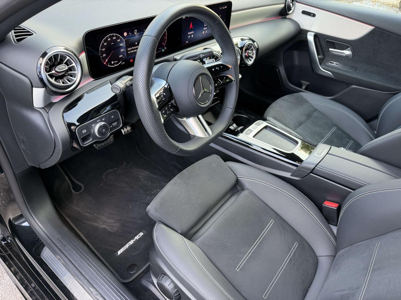 Mercedes-Benz A 200 A 200 AMG Line Advanced Plus