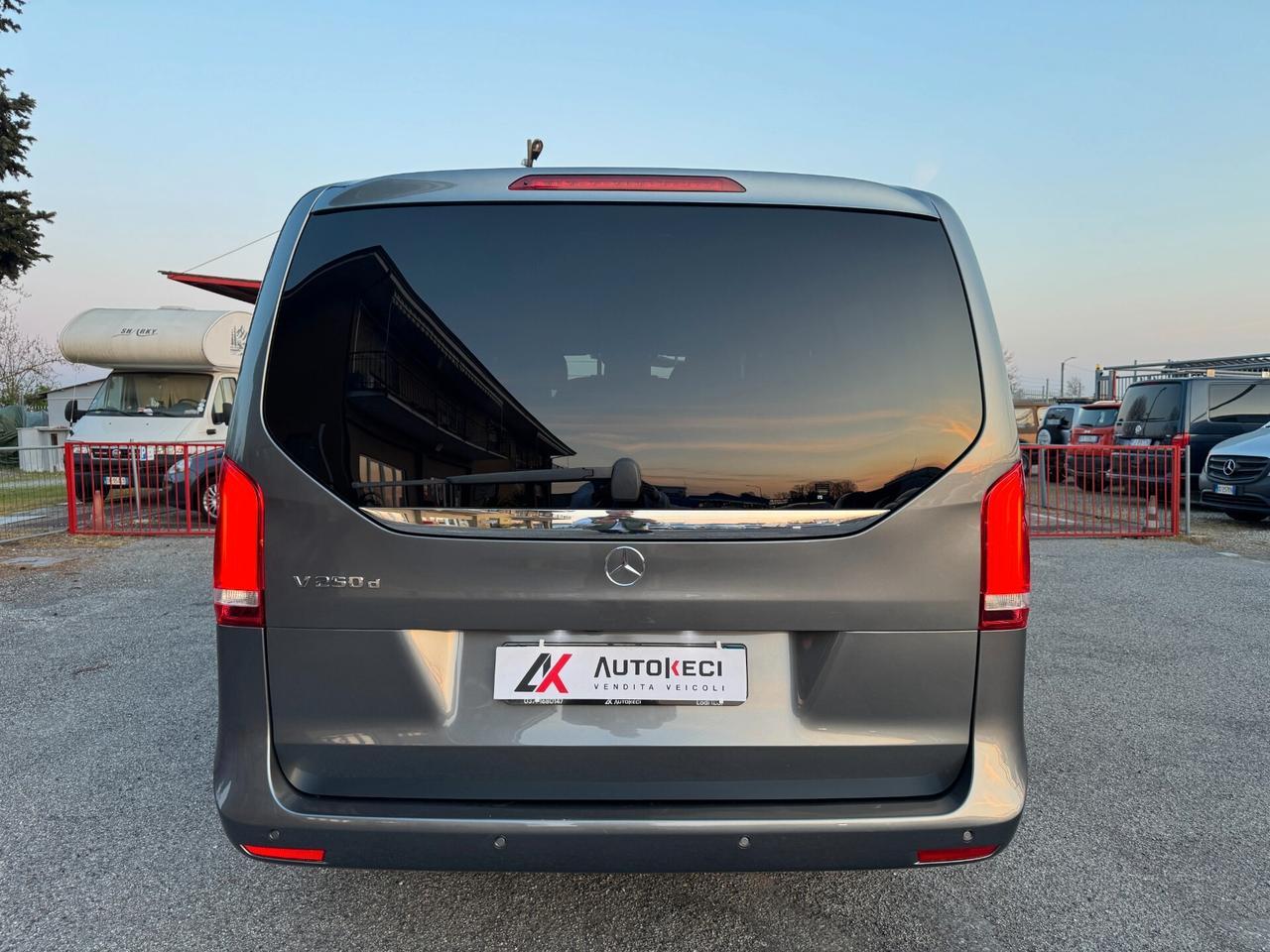 Mercedes-Benz V 250 V Extralong 250 d Avantgarde auto