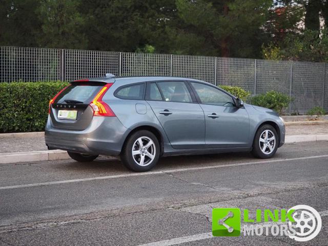 VOLVO V60 D2 Geartronic Kinetic