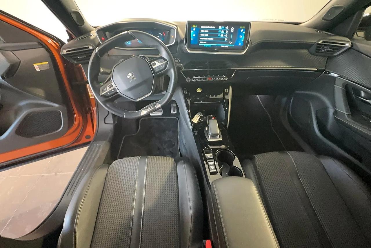 Peugeot 2008 motore elettrico 136 CV GT Line