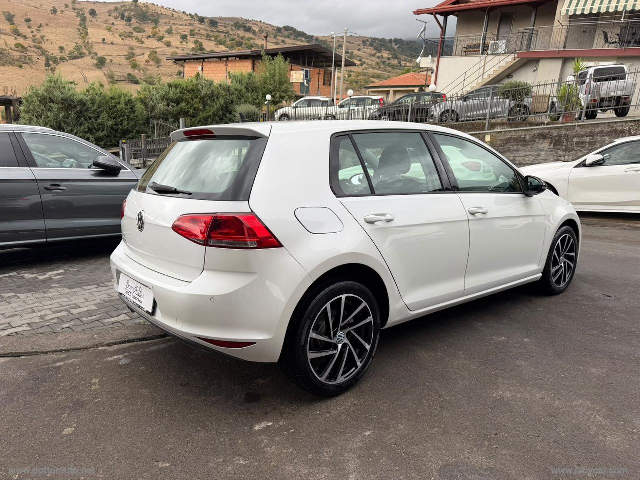 VOLKSWAGEN Golf 2.0 TDI DSG 5p. Highline BMT