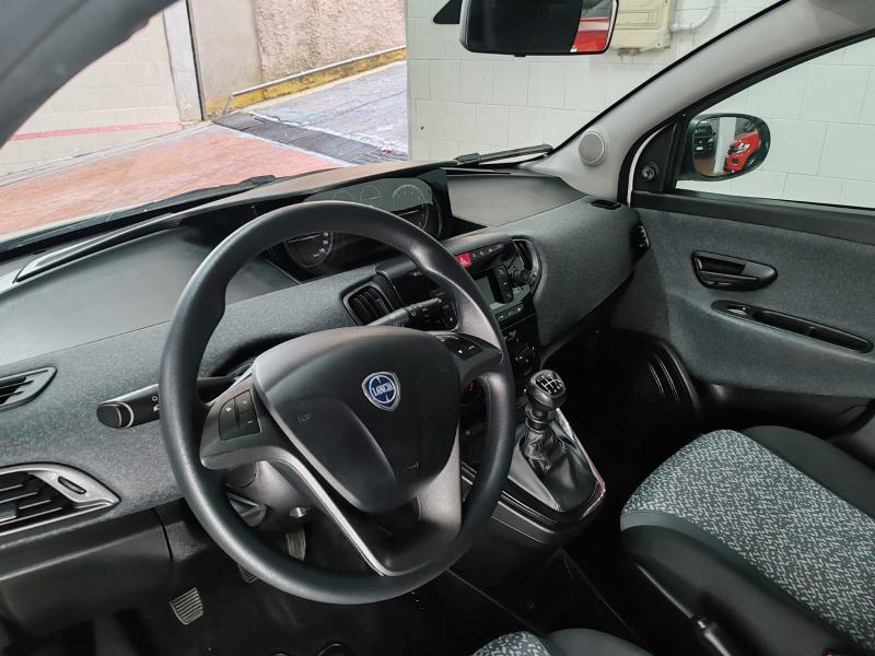 Lancia Ypsilon 5 Porte Ypsilon 1.0 hybrid Silver s&s 70cv