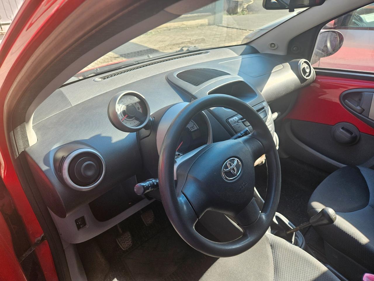 Toyota Aygo 1.0 12V VVT-i 5 porte