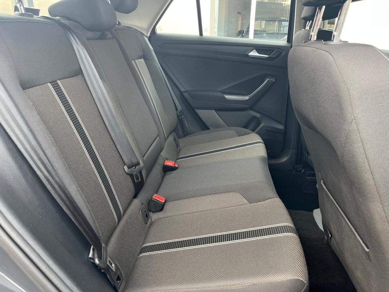 Volkswagen T-Roc 2.0 TDI SCR Business BlueMotion Technology