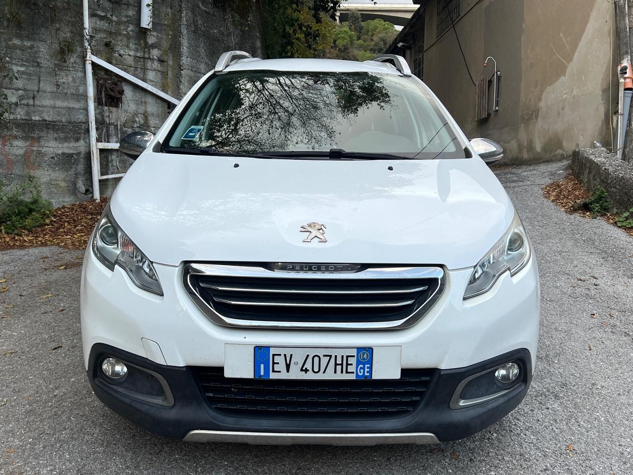 Peugeot 2008 1.6 e-HDi 92 CV Allure - 2014