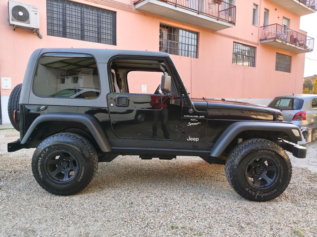 Jeep Wrangler 4.0 ASI Sport