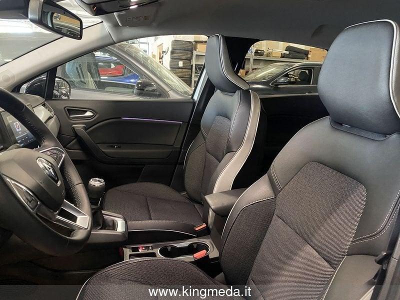 Renault Captur MILD HYBRID TCe 140 CV INTENS