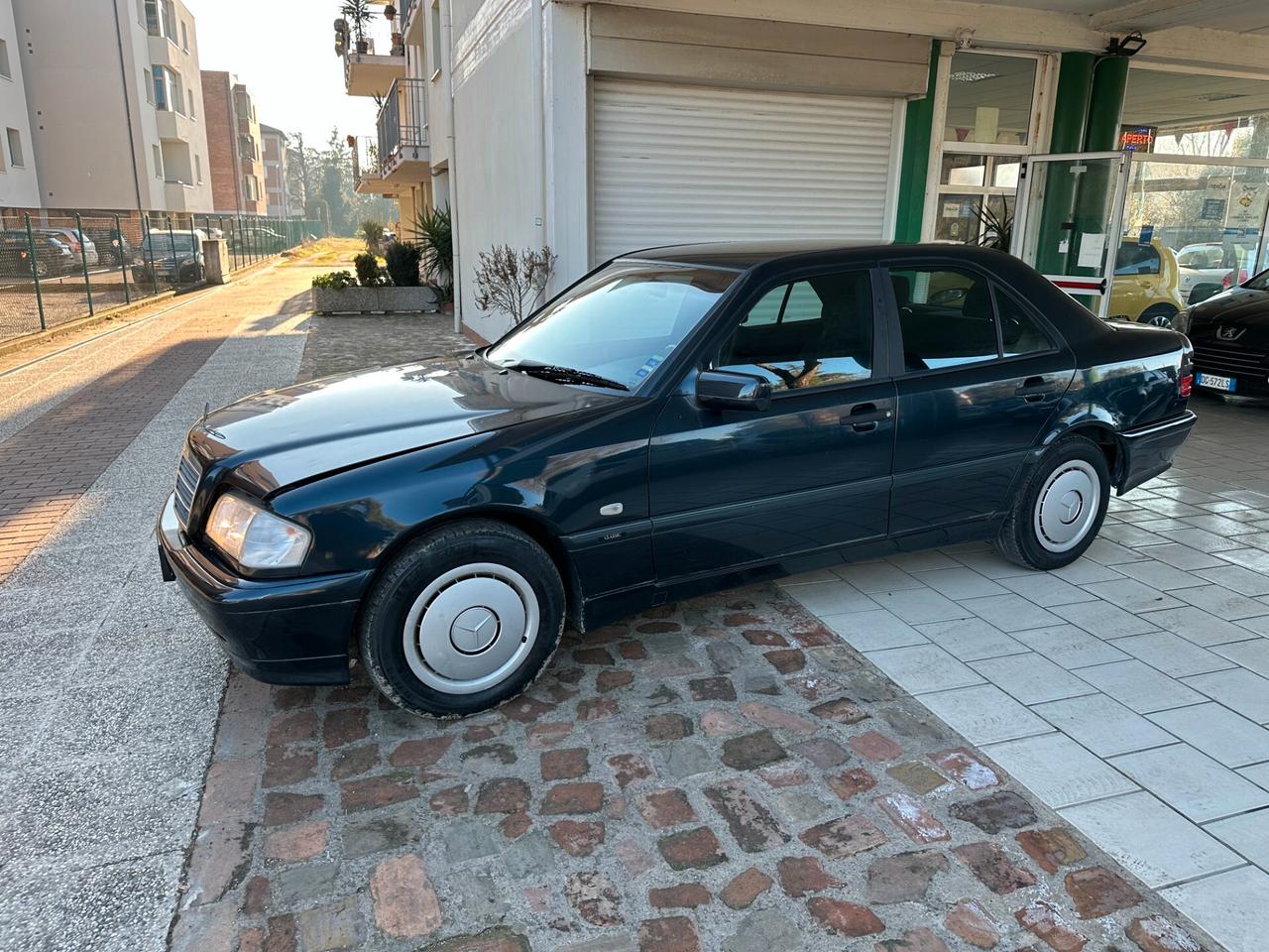 Mercedes-benz C 220 D Classic