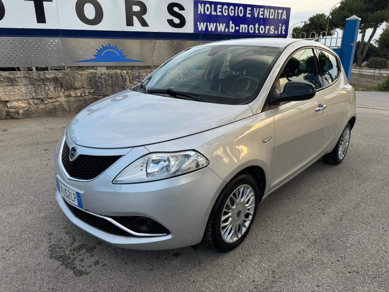 Lancia Ypsilon 1.3 MJT 16V 95 CV 5 porte S&S Gold