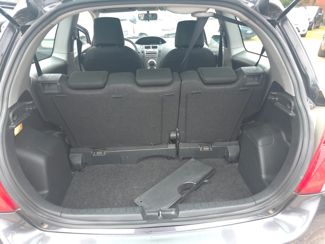 Toyota Yaris 1.0 3 porte