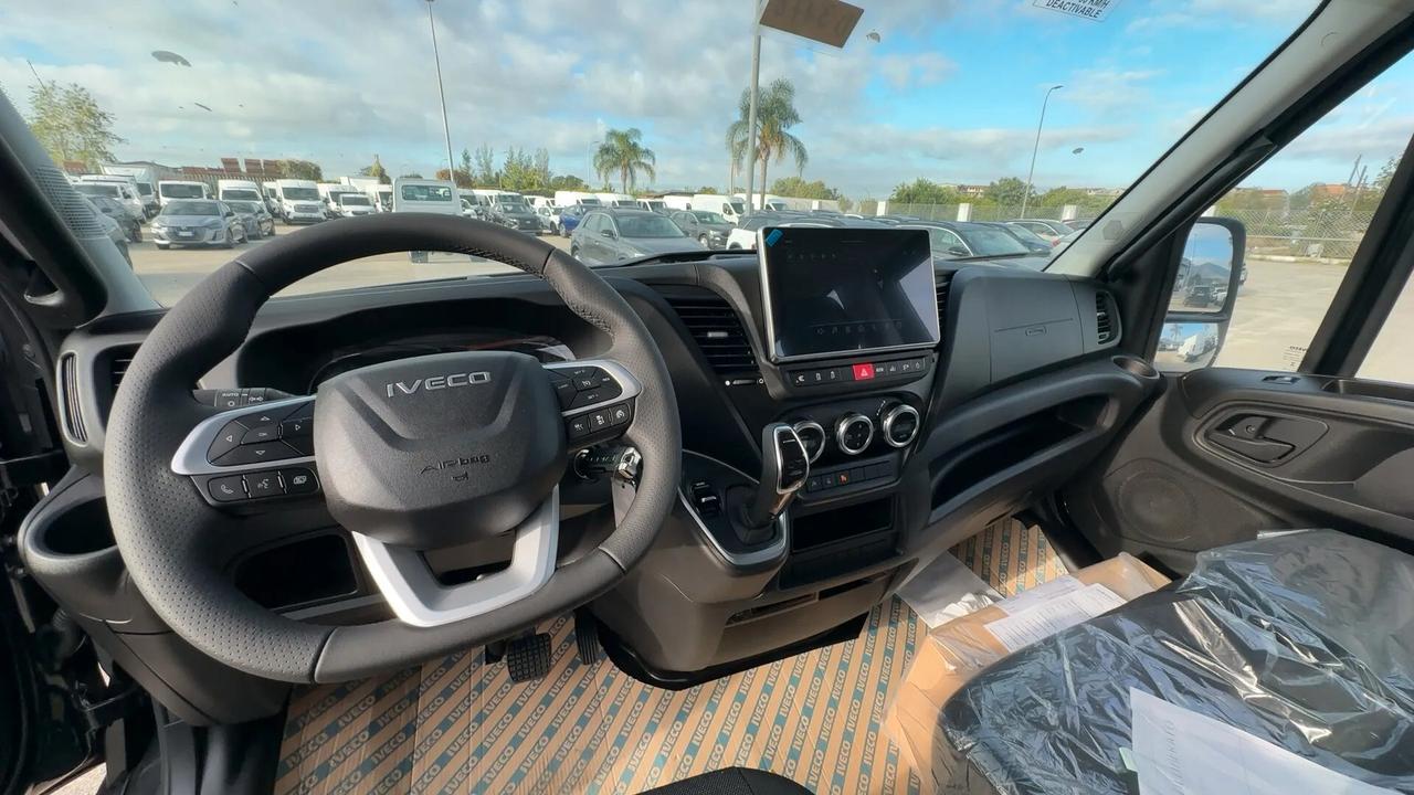 Iveco Daily 35S18HD 3.0 HPT PM-DC Cabinato
