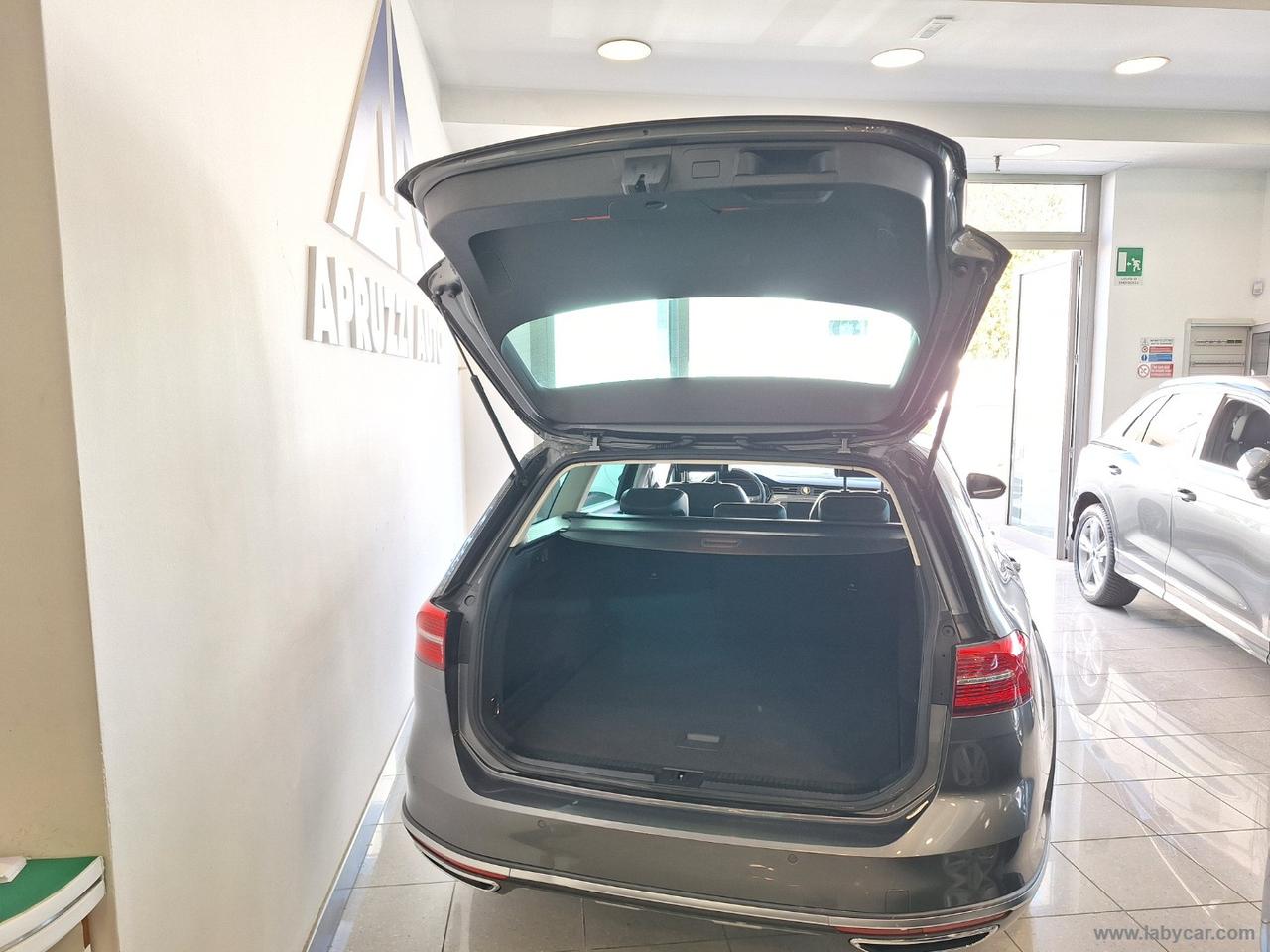 VOLKSWAGEN Passat Bus. Alltr 2.0TDI190 4MOT DSG Ex.