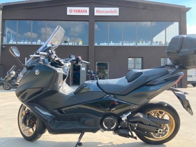 Yamaha T Max 560 TECH 2024 SOLO 200 KM
