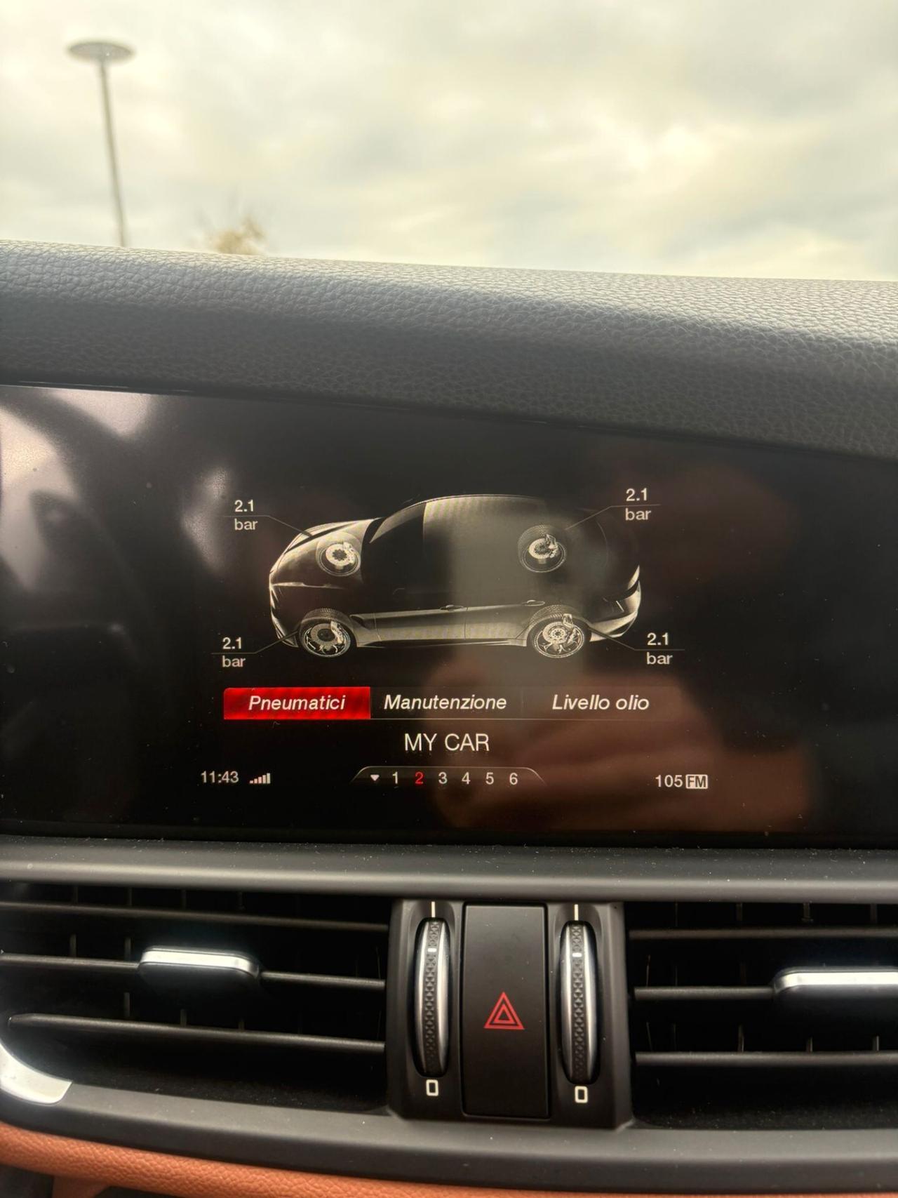 Alfa Romeo Giulia 2.2 Turbodiesel 180 CV AT8 Business Sport Launch Ed.