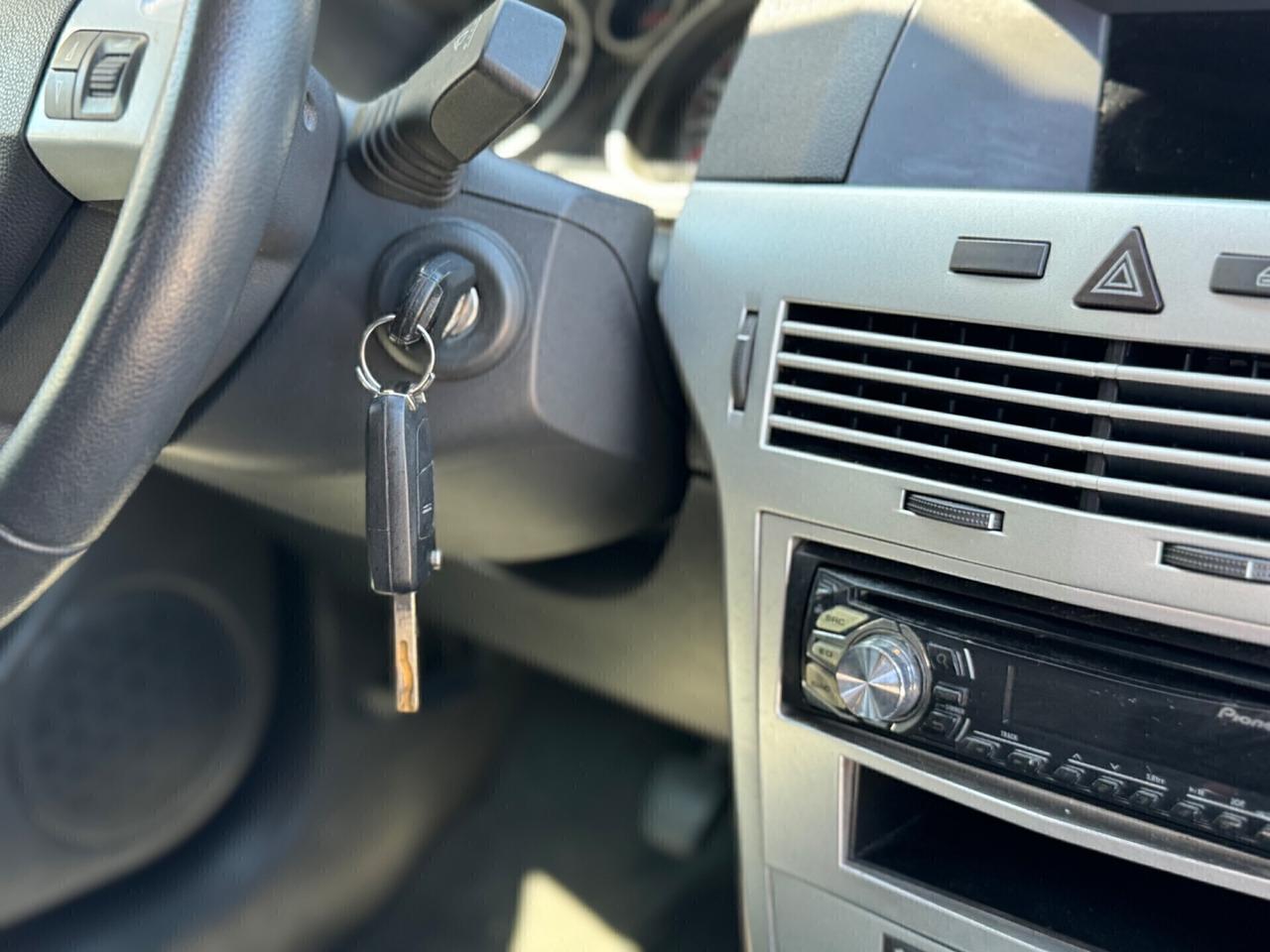 Opel Astra GTC 1.7 CDTI 110CV ecoFLEX 3P. 2009