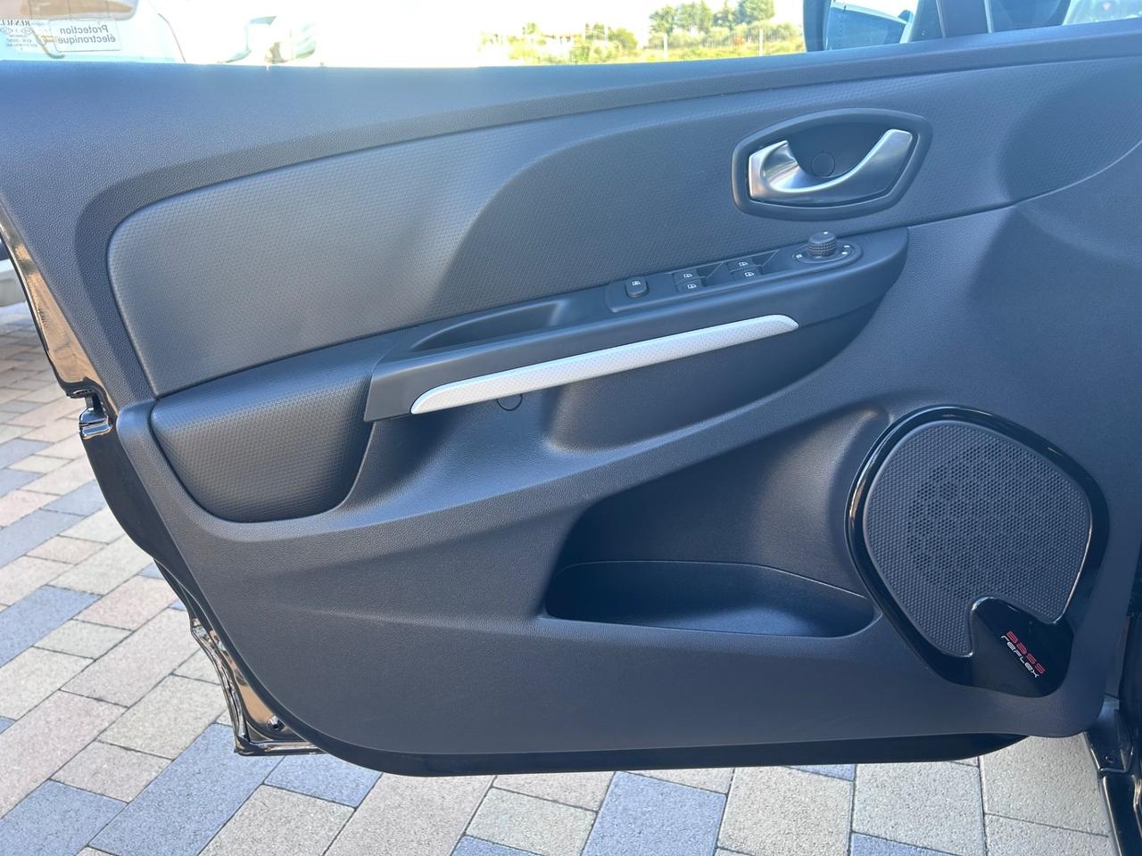 Renault Clio dCi 8V 90CV Start&Stop 5 porte Energy Intens