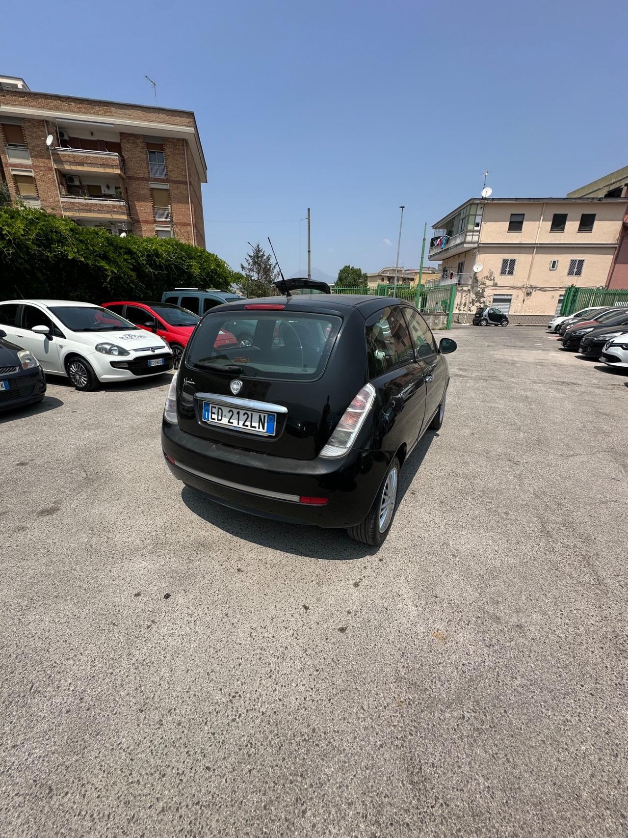Lancia Ypsilon 1.2 69 CV Elle