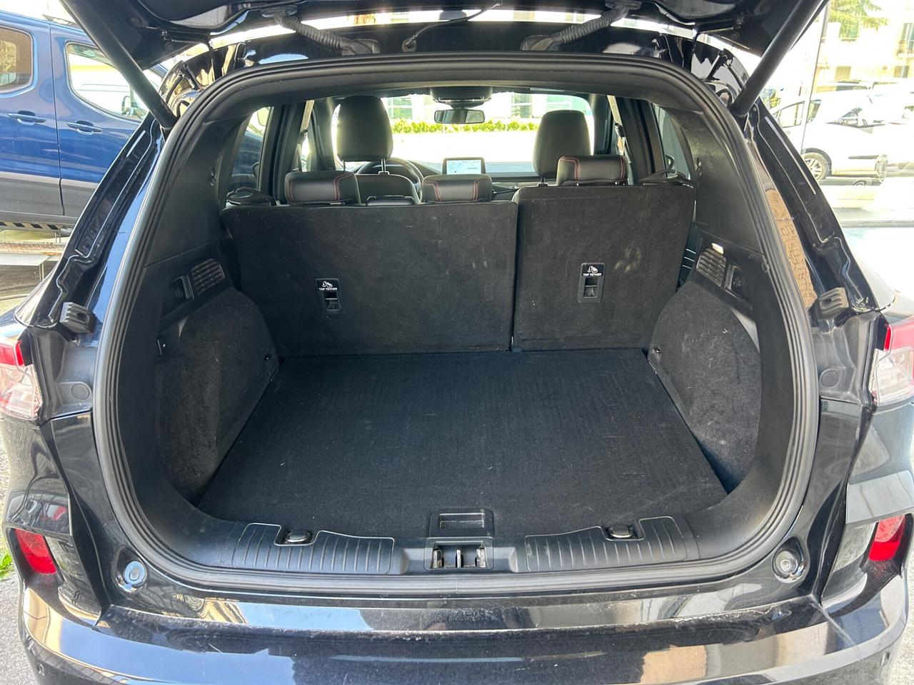 Ford Kuga 1.5 EcoBlue 120 CV ST-Line X ( Pari Nuovo)