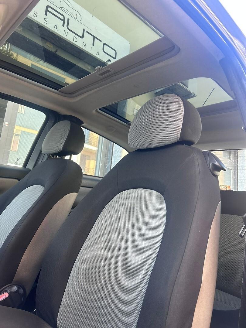 Lancia Ypsilon 79.000km certificati unipropr