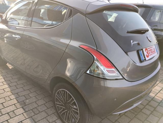 LANCIA Ypsilon 1.0 FireFly 5 porte S&S Hybrid Ecochic Gold