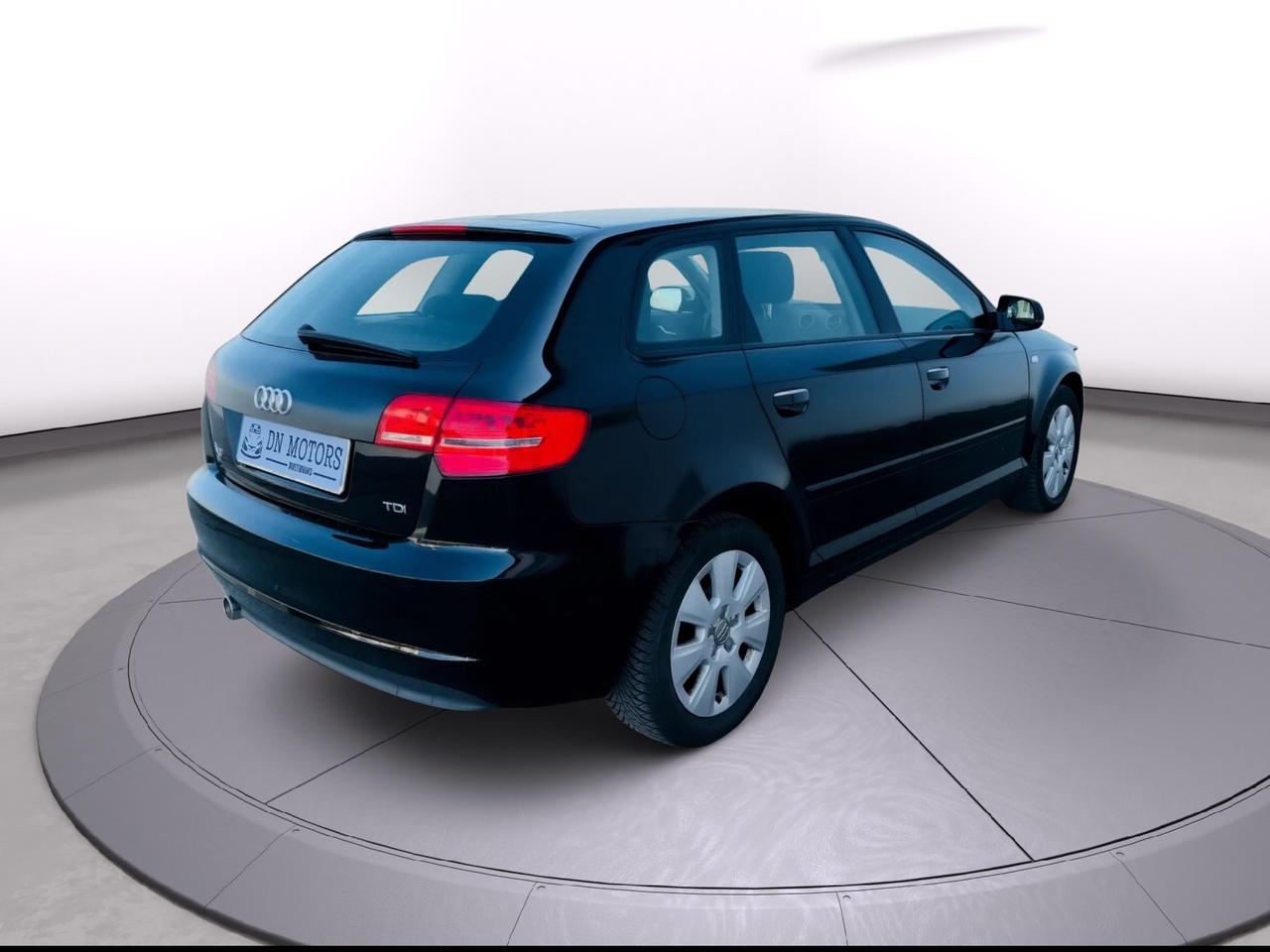Audi A3 SPB 1.6 TDI anno 2012 ottima per neo patentati