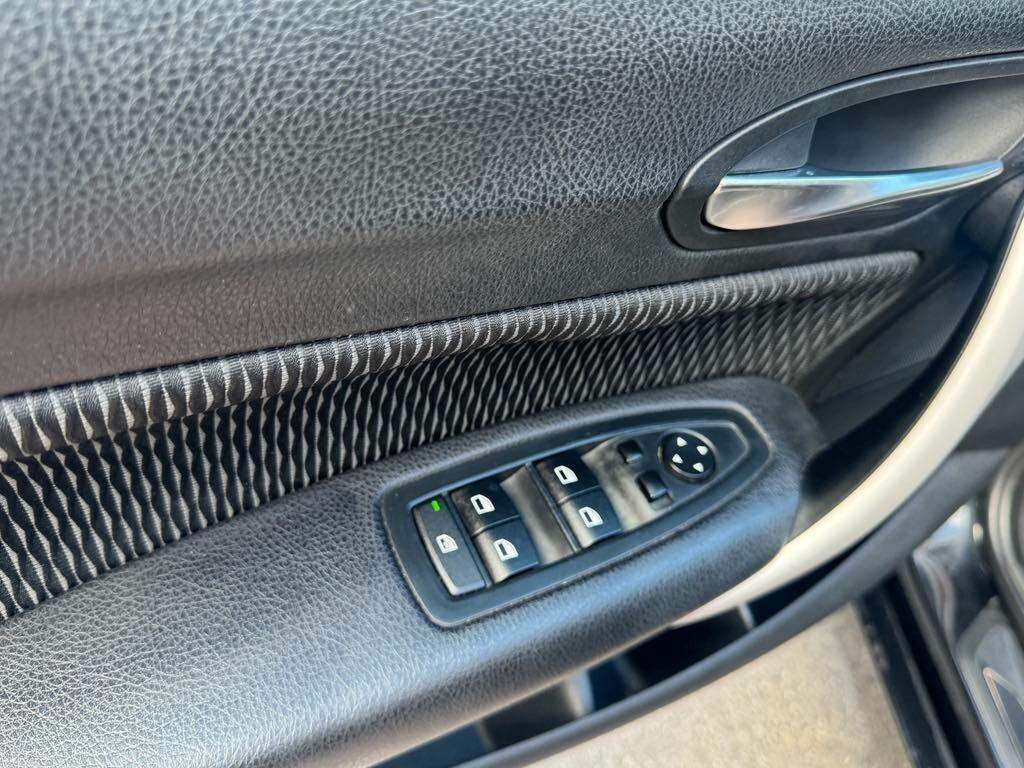 Bmw 118 2.0 2013 d 5p. Unique