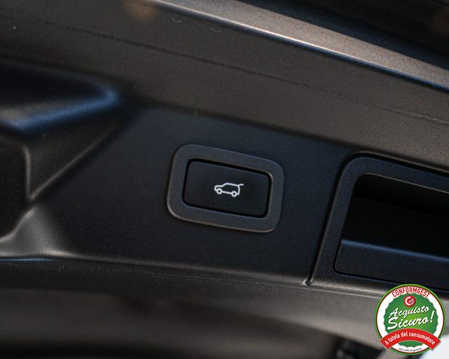 LAND ROVER Range Rover Velar 2.0D I4 240CV R-Dynamic HSE *TETTO PANO*MERIDIAN*