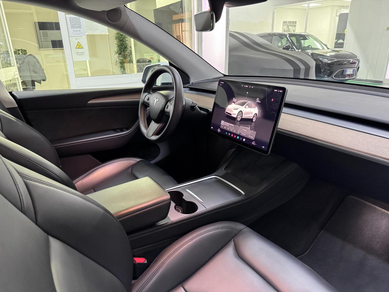 Tesla Model Y Long Range Dual Motor awd