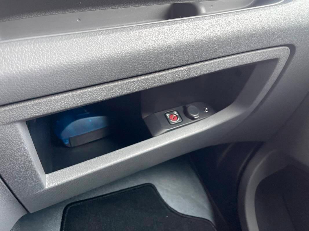 Peugeot Traveller 1.6 Bluehdi 115cv Active 9 POSTI +iva