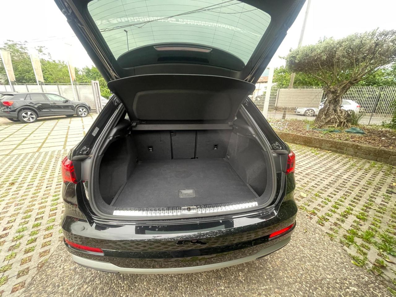 Audi Q3 35 2.0 tdi Business Advanced s-tronic