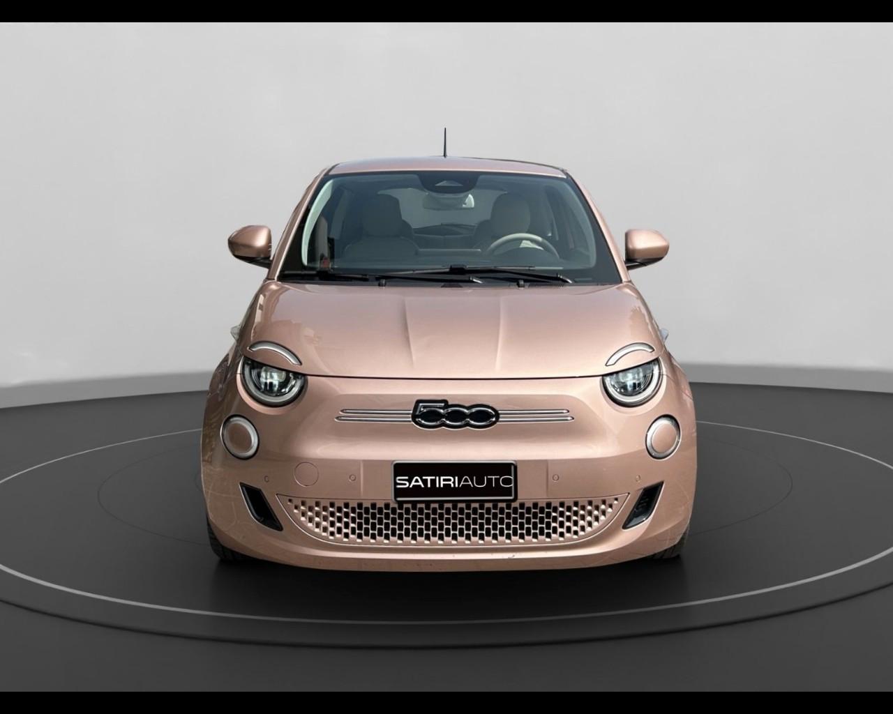 FIAT 500e 3+1 - 500e 3+1 42 kWh La Prima