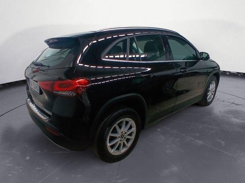 Mercedes-Benz GLA (H247) 180 d Automatic Business