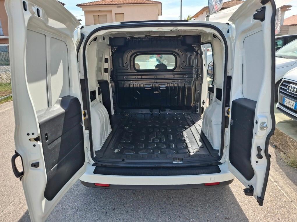 Fiat Doblò 1.6 Multijet 105cv 3 POSTI Lounge