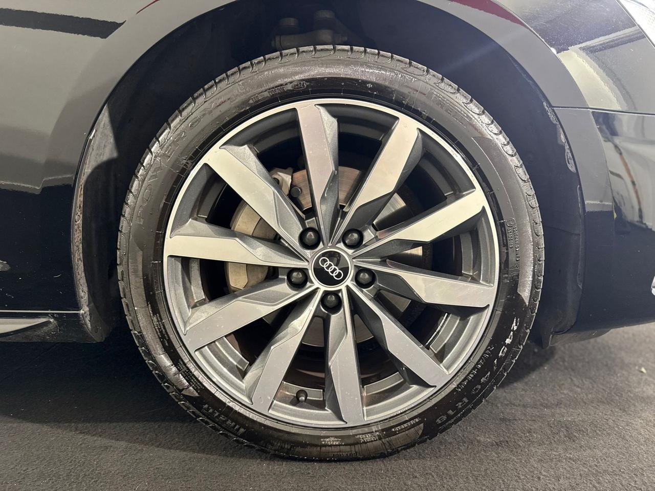 Audi A4 Avant 40 TDI S tronic line edition