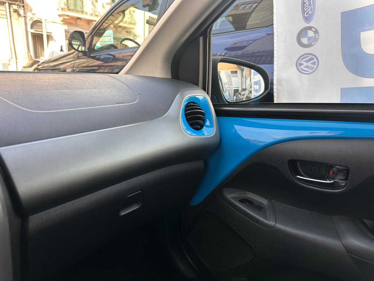 Toyota Aygo 1.0 VVT-i 72 CV 5 porte x-cool
