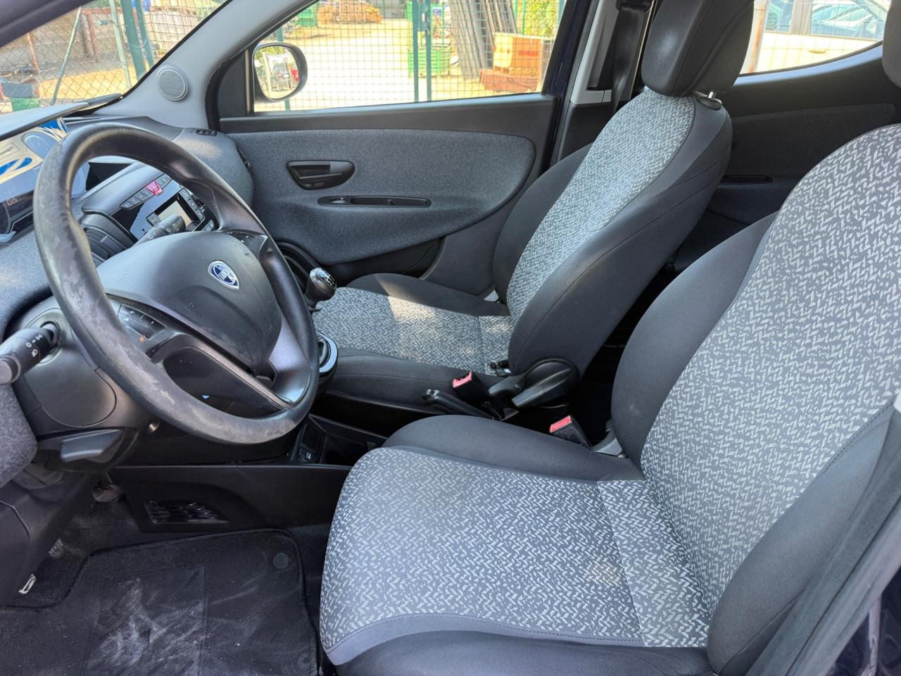 Lancia Ypsilon 1.2 69 CV 5 porte GPL Ecochic Platinum