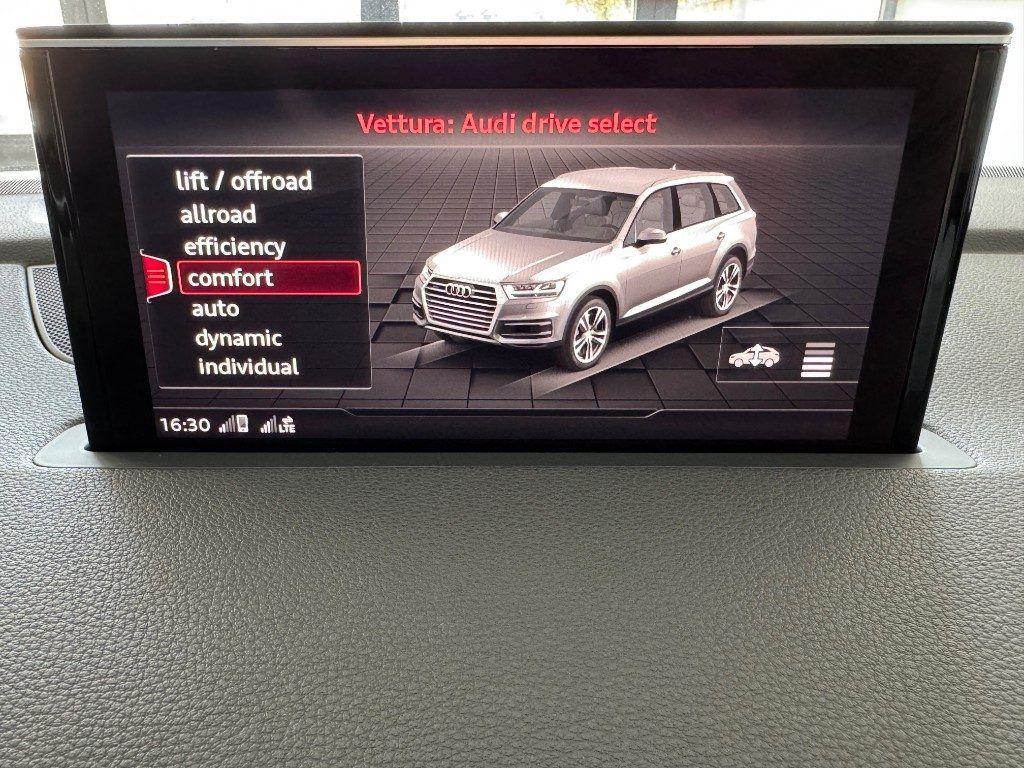 Audi Q7 3.0 TDI 272 CV quattro S-line Tetto Matrix Schermi
