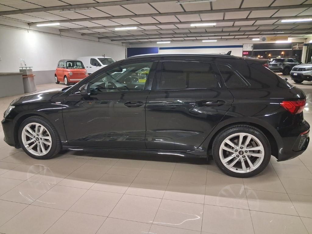 AUDI A3 4ª serie - A3 SPB 35 TDI S tronic S line edition