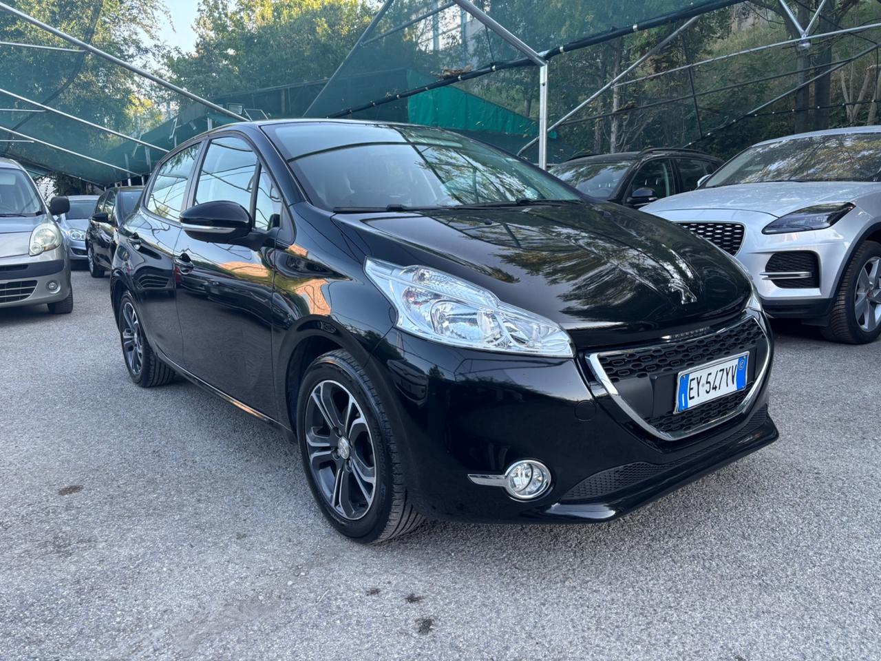 Peugeot 208 1.4 HDi 5 porte Allure OK NEOPATENTATI