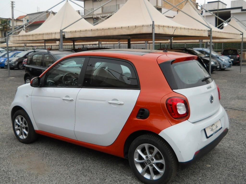 Smart ForFour 70CV 1.0 CC FORFUR PASSION BICOLORE E PANORAMA FULL