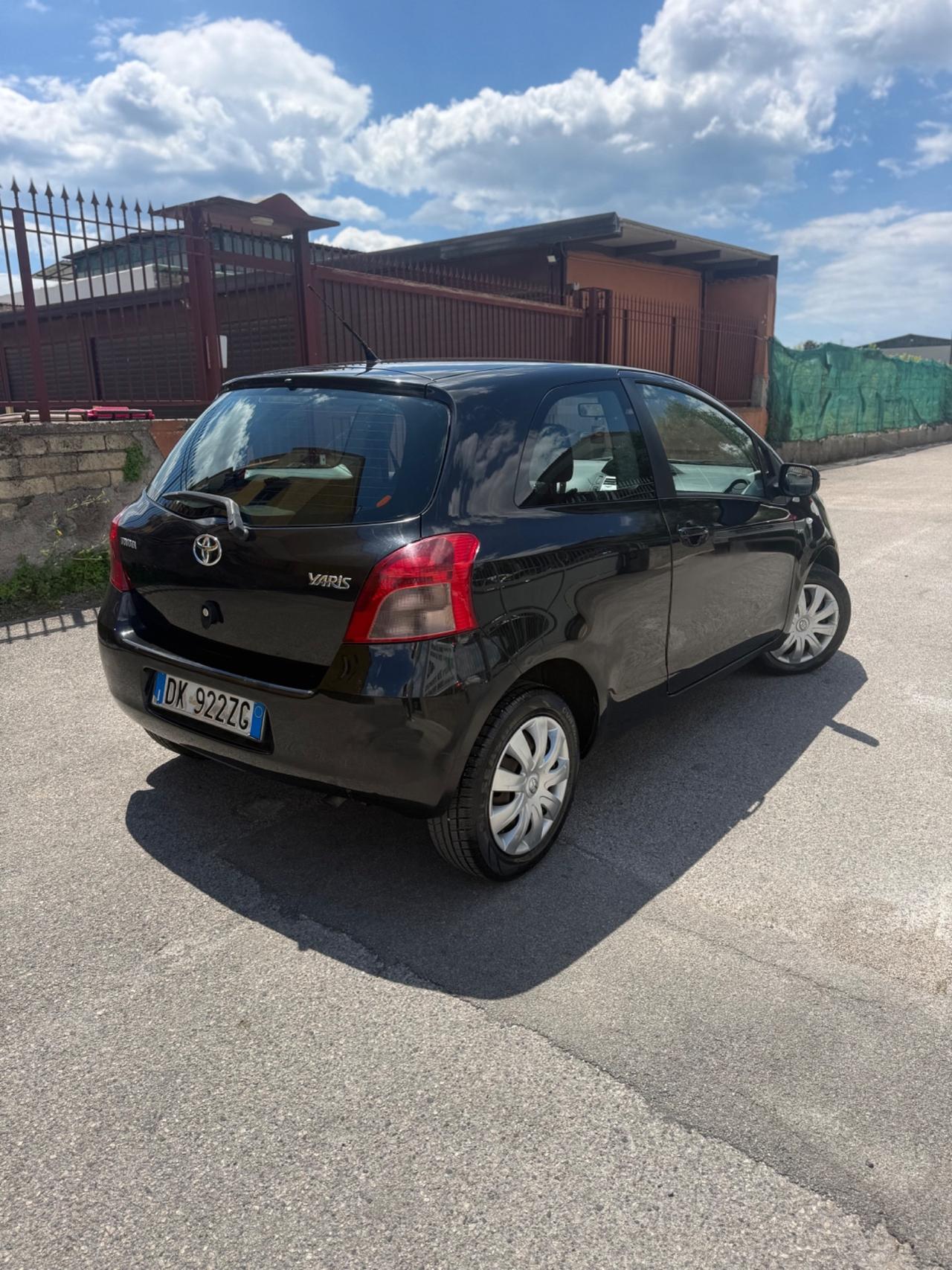 Toyota Yaris 1.4 D-4D 3 porte Navi