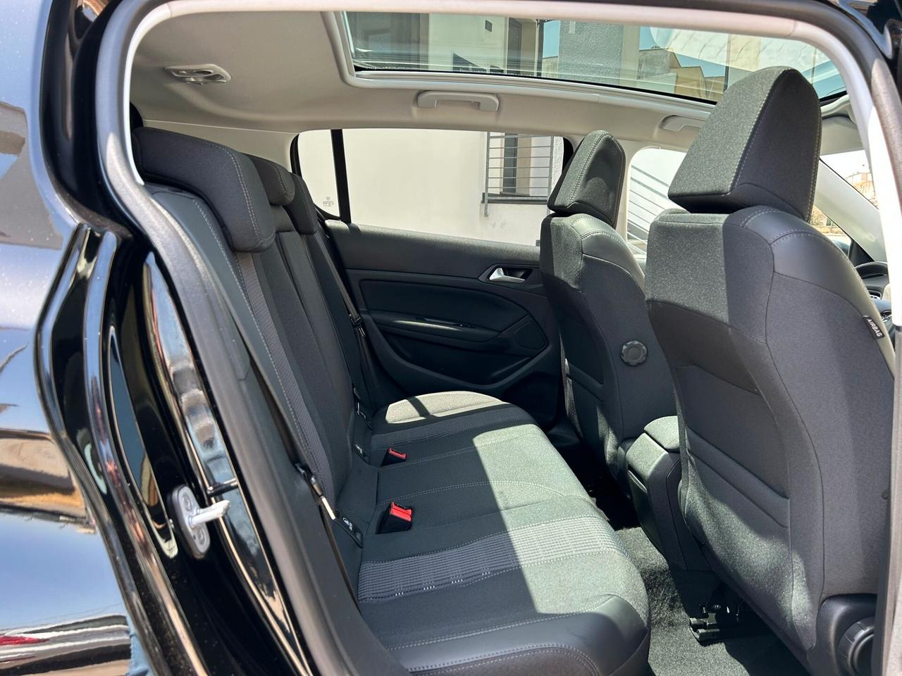 Peugeot 308 BERLINA 1.5BlueHDi ALLURE TETTO-2018