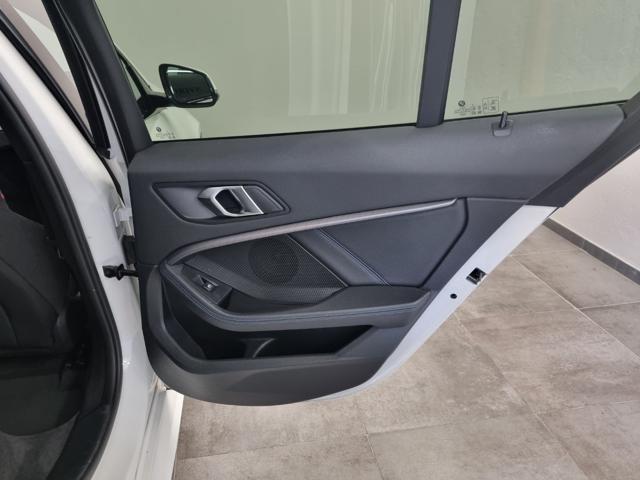 BMW 116 i 5p. Msport