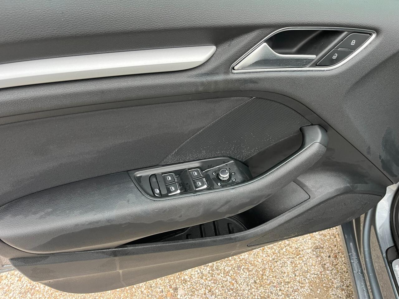 Audi A3 SPB 1.6 TDI 105 CV CR Ambition