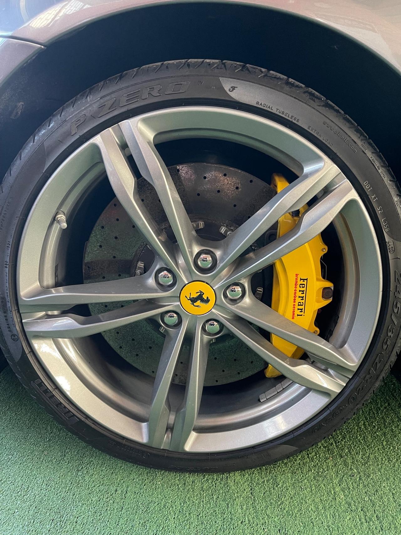 Ferrari GTC4 Lusso V12 Approved Tetto Panoramico PERMUTE RATE