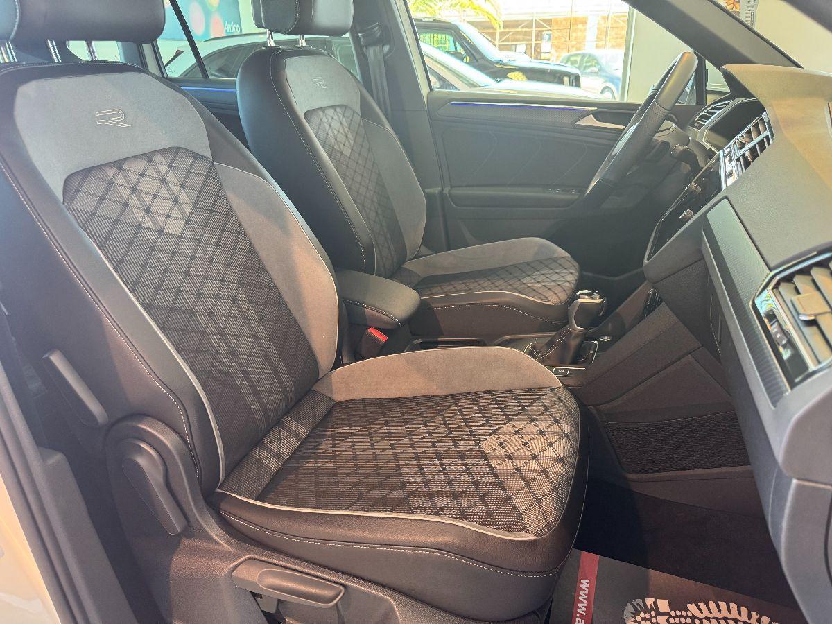 VOLKSWAGEN Tiguan 2.0 TDI DSG R-Line Luci Ambient