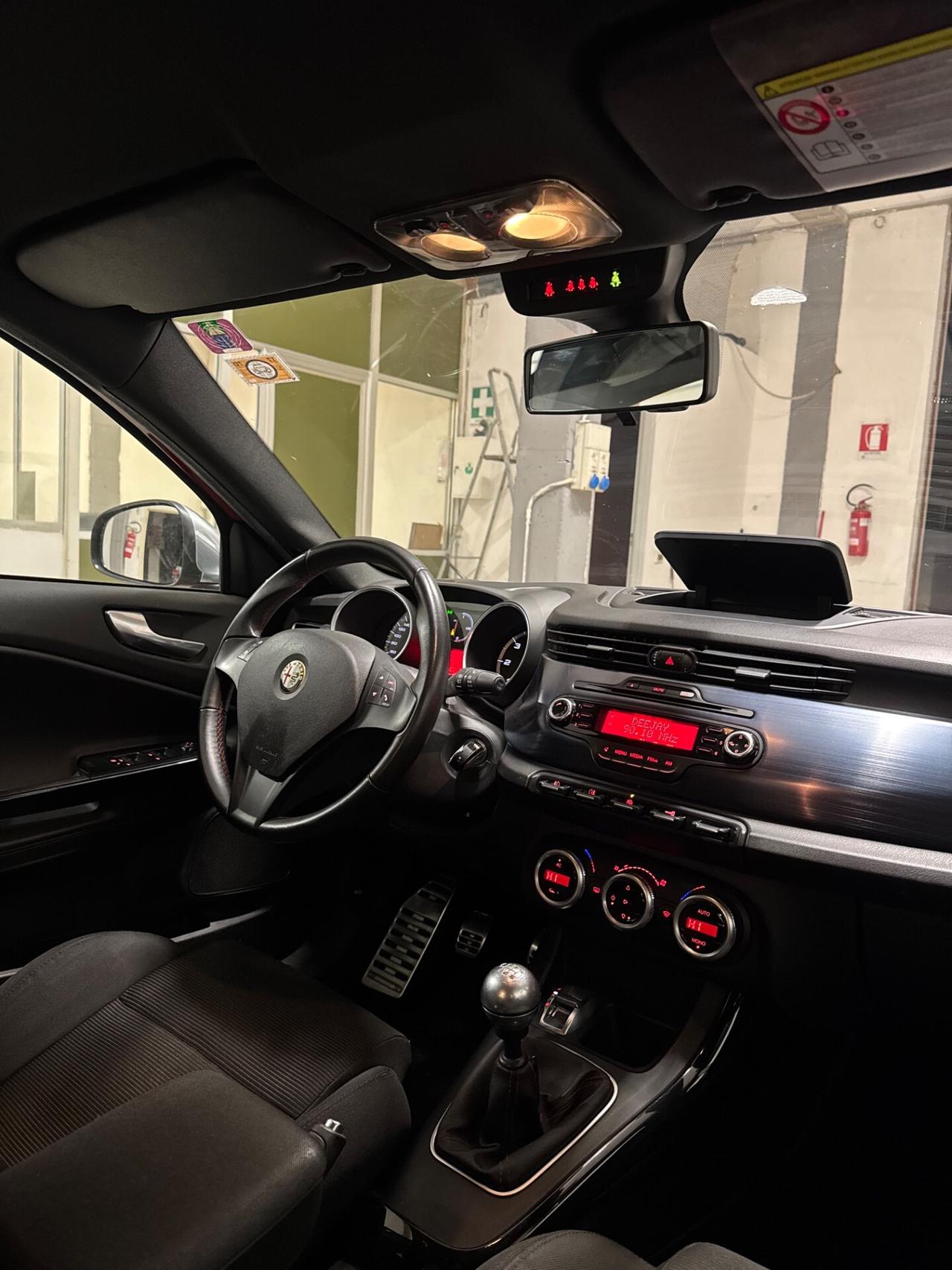 Alfa Romeo Giulietta 2.0 JTDm-2 140 CV Exclusive