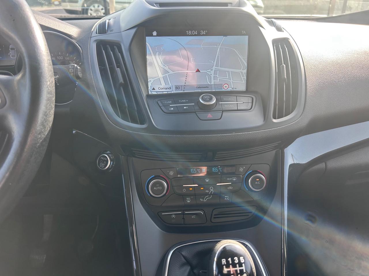 Ford Kuga 1.5 TDCI 120 CV S&S 2WD Powershift Titanium